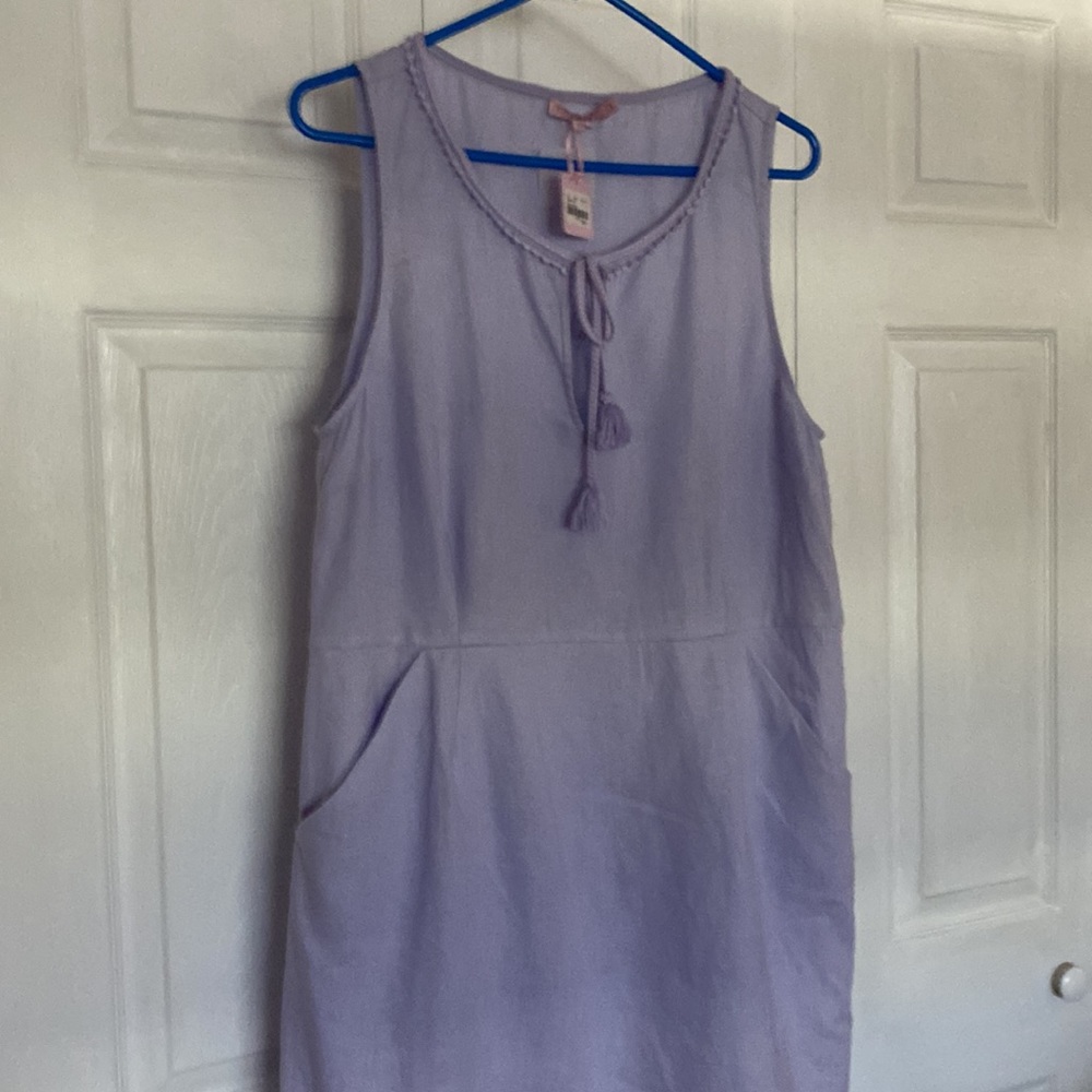 Calypso dress. 38" waist, 40" underarm to underarm.  33" length. Matching hem